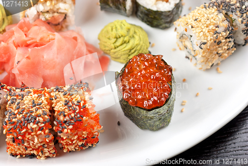 Image of sushi set