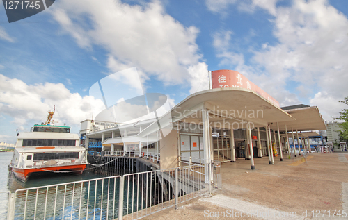 Image of ship in dock 