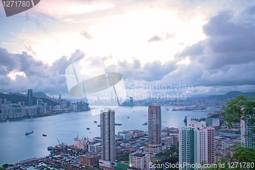 Image of Hong Kong skyline at night 