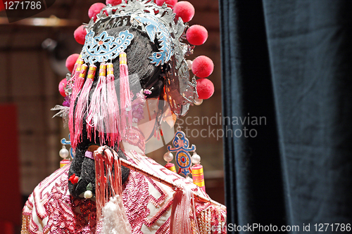 Image of chinese dummy opera, looking after the stage