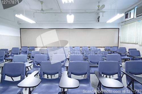 Image of empty classroom
