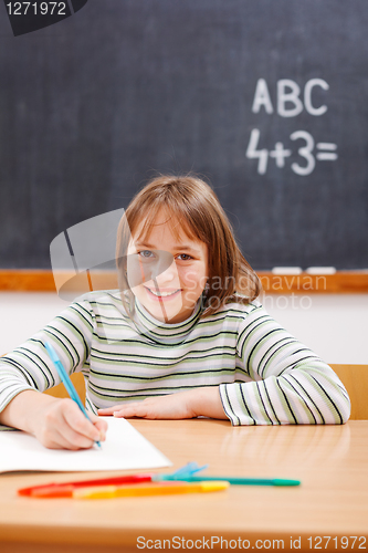 Image of Elementary school girl practicing