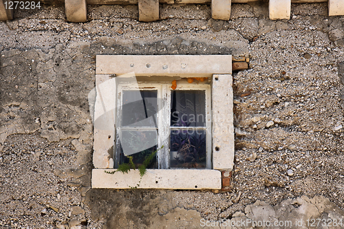 Image of Old window 