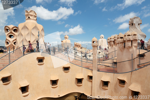 Image of Gaudi designed apartment building La Pedrera