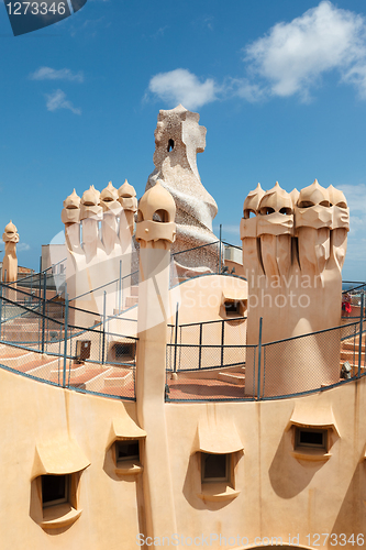 Image of Gaudi designed apartment building La Pedrera