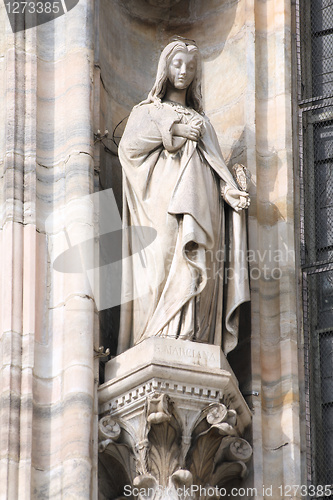 Image of Milan cathedral sculpture
