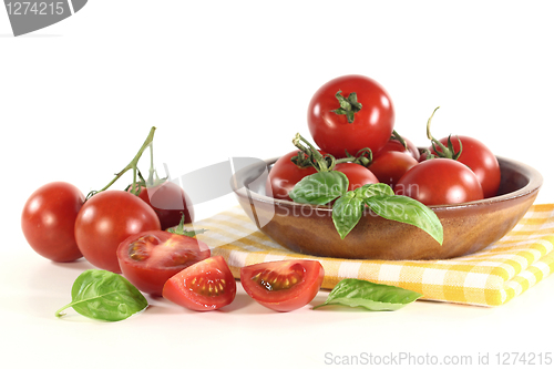 Image of Tomatoes and basil