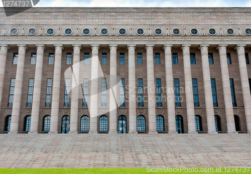 Image of building of the Finnish parliament