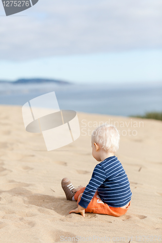 Image of toddler on the beach