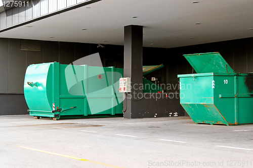 Image of Hydraulic press container