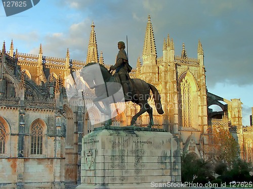 Image of Statue next to the Monastery of Batalha (Portugal)