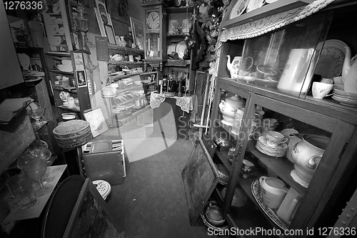 Image of Antique store