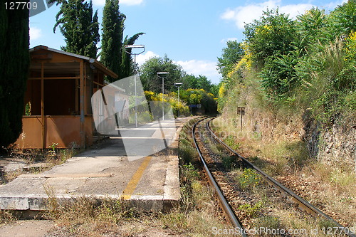 Image of station train