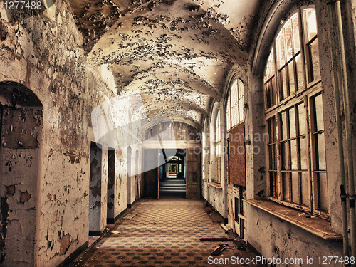 Image of old in a hospital corridor