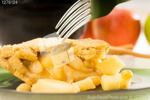 Image of fresh homemade apple pie