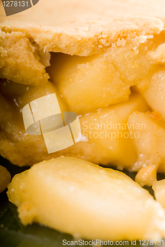 Image of fresh homemade apple pie
