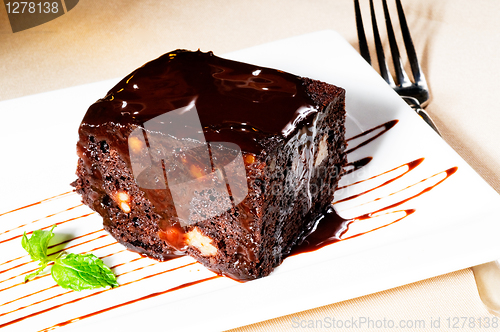 Image of chocolate and walnuts cake