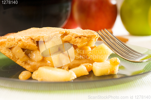 Image of fresh homemade apple pie