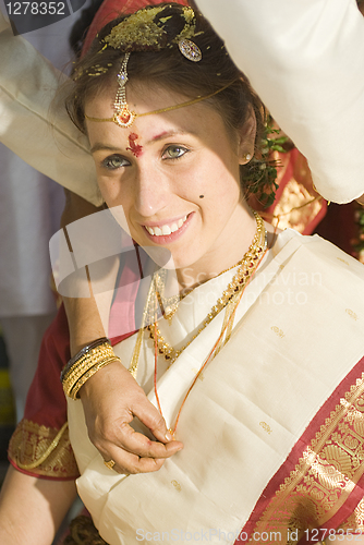 Image of Indian wedding - preparation of bride