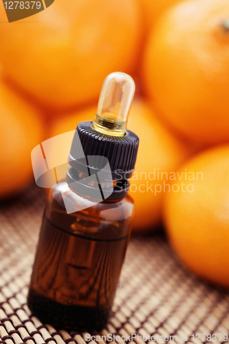Image of tangerine essential oil 