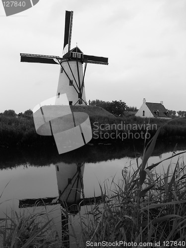 Image of windmill