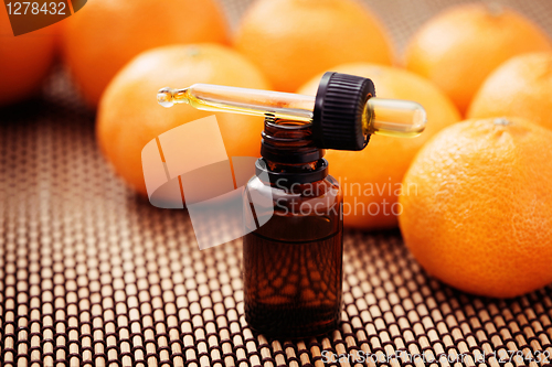Image of tangerine essential oil 