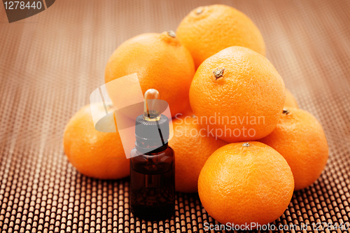 Image of tangerine essential oil 