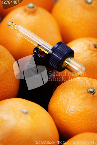 Image of tangerine essential oil 