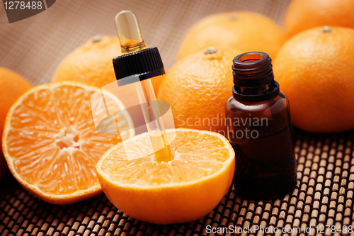 Image of tangerine essential oil 