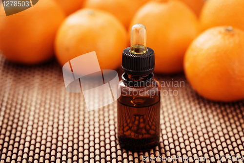 Image of tangerine essential oil 
