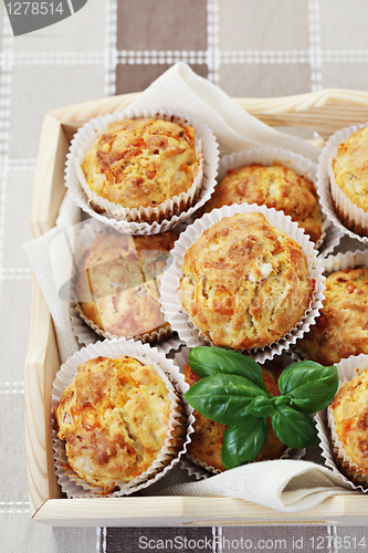 Image of muffins with ham and cheese