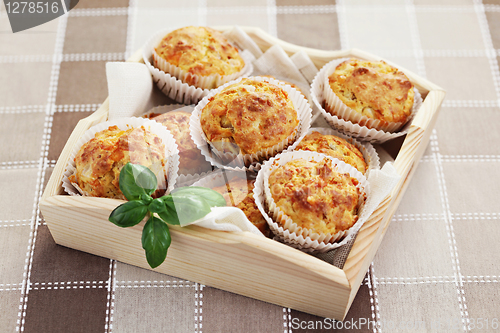 Image of muffins with ham and cheese
