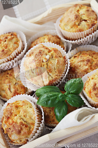 Image of muffins with ham and cheese