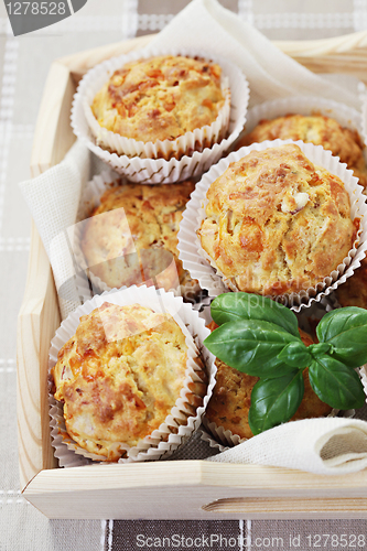 Image of muffins with ham and cheese