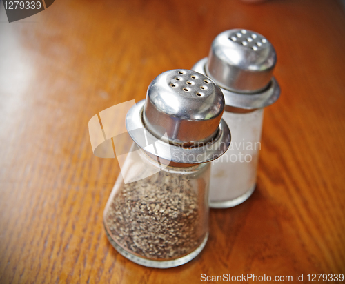 Image of salt and pepper