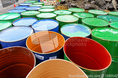 Image of Standard oil barrels