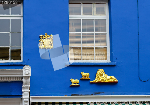 Image of Golden facade ornaments