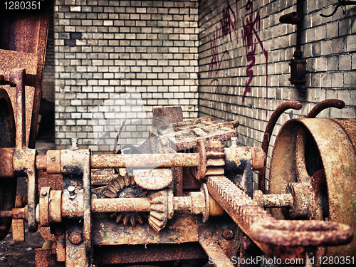 Image of old rusty gears