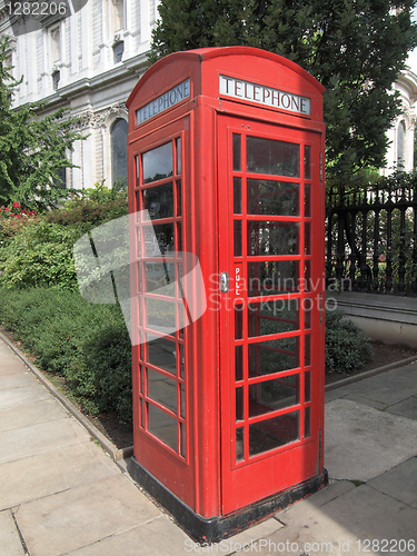 Image of London telephone box