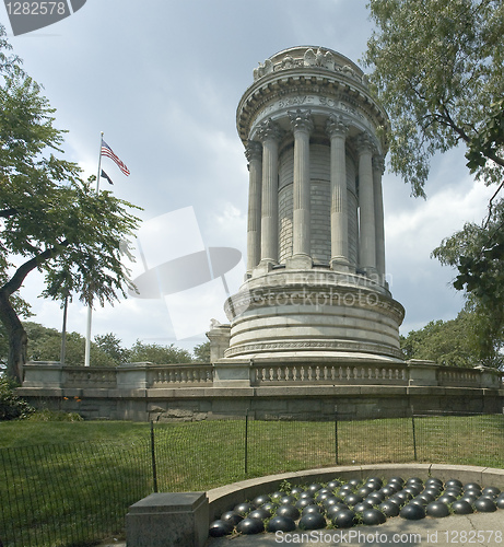 Image of Soldiers' and Sailors' monument