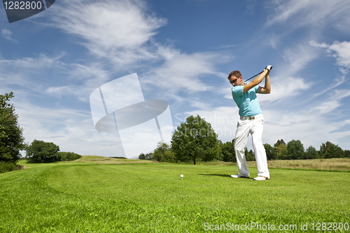 Image of golf player