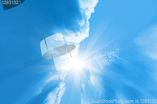 Image of sky background with sun beams