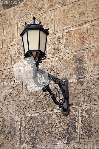 Image of Wall mounted street lamp.