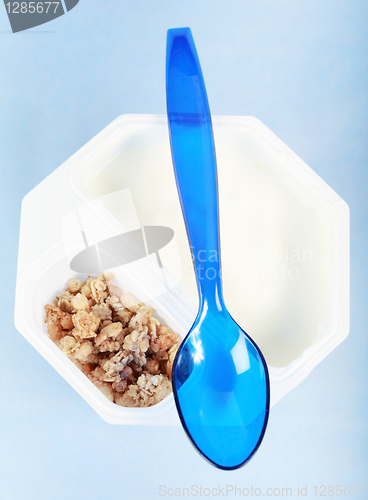 Image of Natural white yogurt with cereals