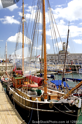 Image of old boat