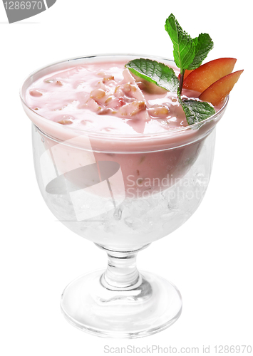 Image of Fruit sundae with fresh peach
