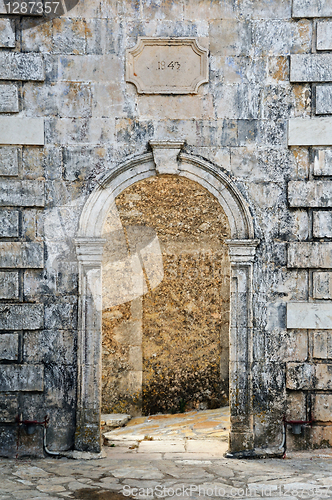 Image of arched gate