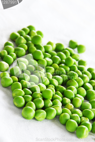 Image of Young green peas