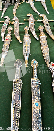 Image of daggers 