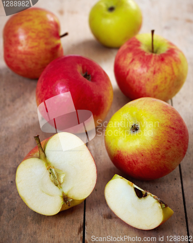 Image of fresh red apples
